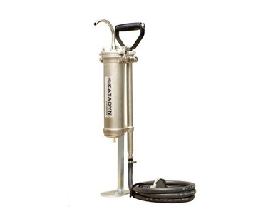 The tried and tested ceramic depth filter removes bacteria, protozoa and other disease-causing agents.